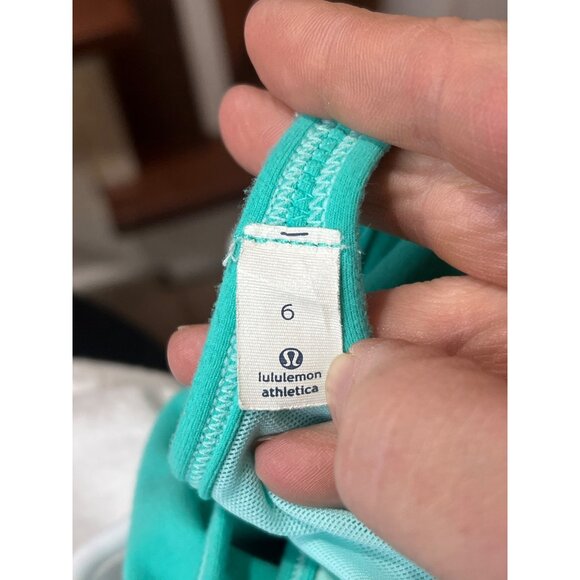 Lululemon Athletica Womens Strappy Back Tank Top Size 6 - Picture 4 of 4